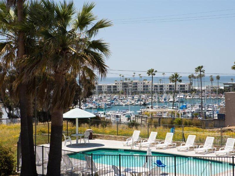 Days Inn By Wyndham Oceanside Exteriör bild