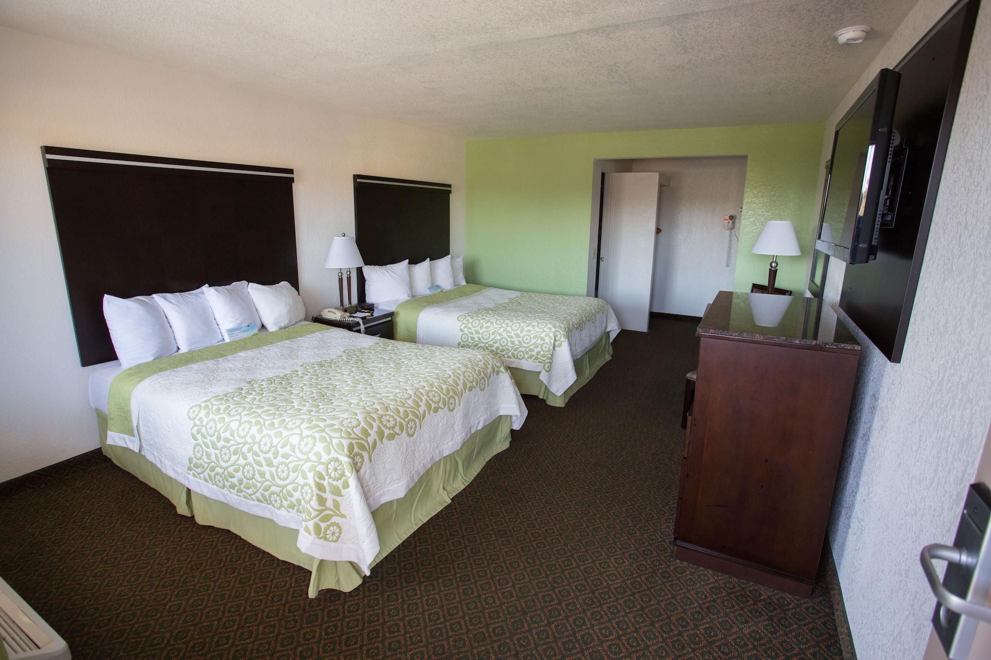 Days Inn By Wyndham Oceanside Exteriör bild